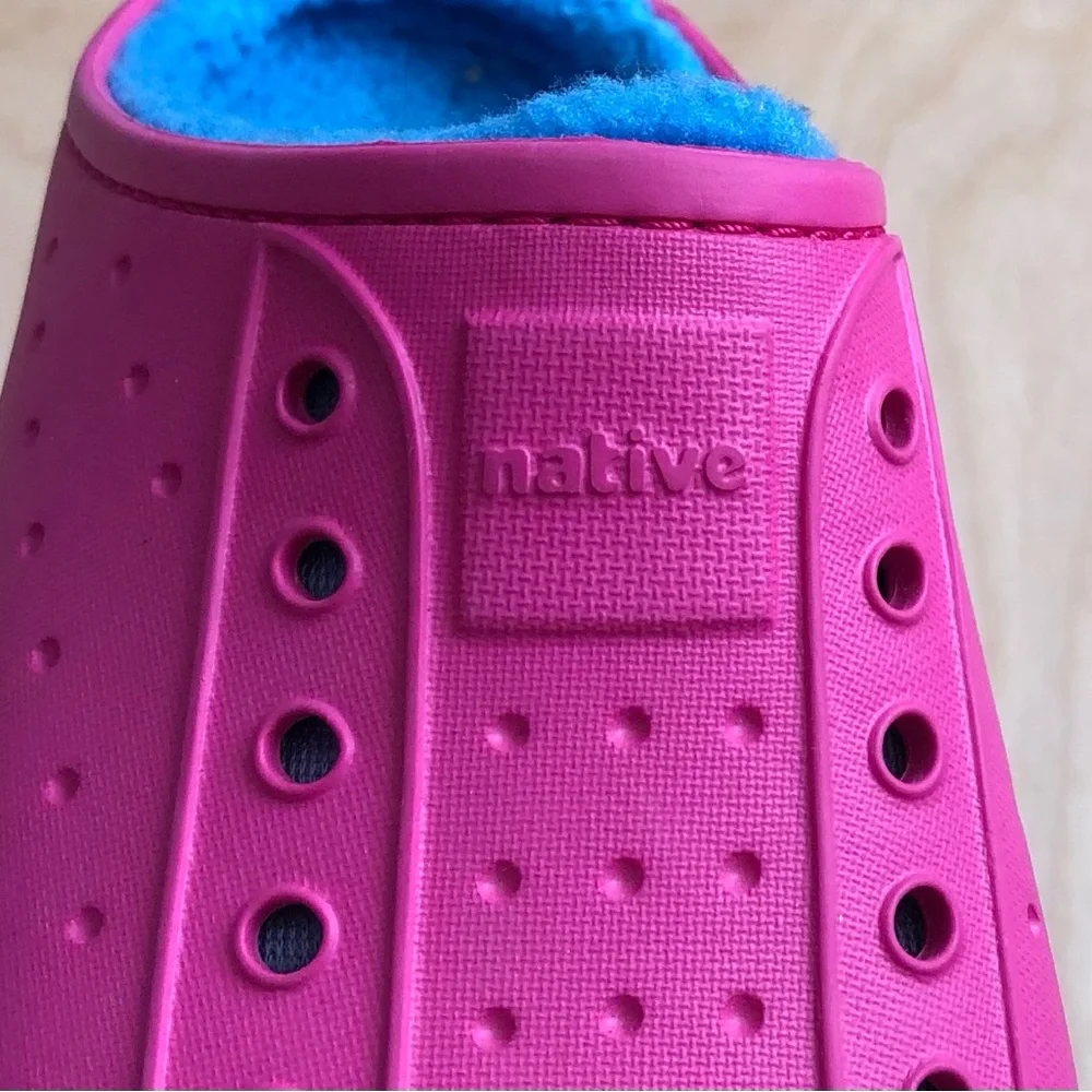 Native Bright Pink Blue Lined Clogs Girls Sz 2